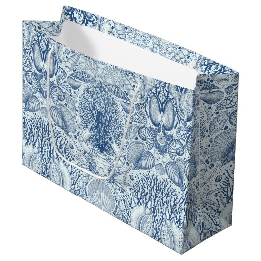 ビーチの宝を青で ラージペーパーバッグ (正面アングル)