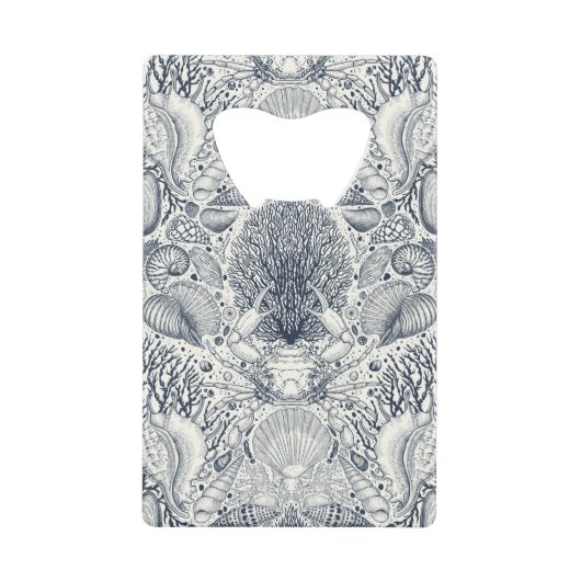 ビーチの宝物，貝殻，カニ，サンゴと海 クレジットカード栓抜き (正面)