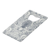 ビーチの宝物，貝殻，カニ，サンゴと海 クレジットカード栓抜き (裏面アングル)