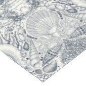 ビーチの宝物，貝殻，カニ，サンゴと海 テーブルクロス (アングル)