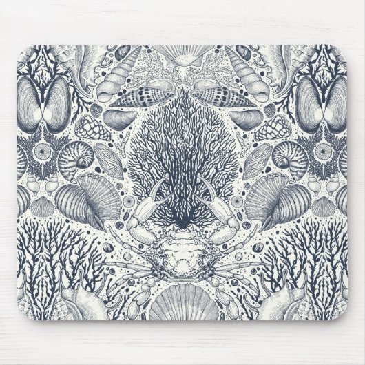 ビーチの宝物，貝殻，カニ，サンゴと海 マウスパッド (正面)