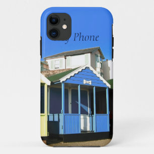 ビーチの小屋と青い空の英語の海辺の写真 iPhone 11 ケース