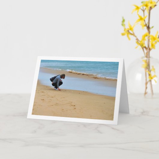 ビーチの少女 カード (黄色い花)