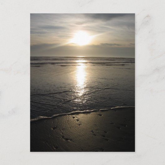 ビーチの岩と夕日 ポストカード (正面)