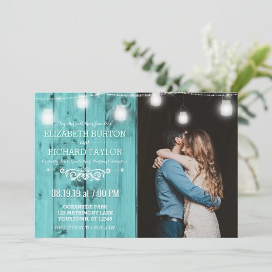 ビーチの木製のひもは写真の結婚式招待状をつけます 招待状 (スタンド正面)