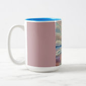 ビーチの海岸線の波 ツートーンマグカップ (左)