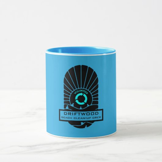 ビーチの清掃 – ボランティアの乗組員 マグカップ (中央)