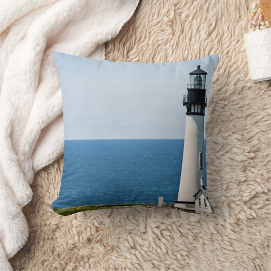 ビーチの灯台 クッション (ブランケット)