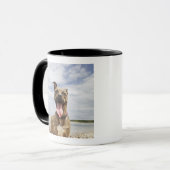 ビーチの犬 マグカップ (正面左)