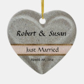 ビーチの砂のハート形の結婚式の引き出物 セラミックオーナメント (正面)