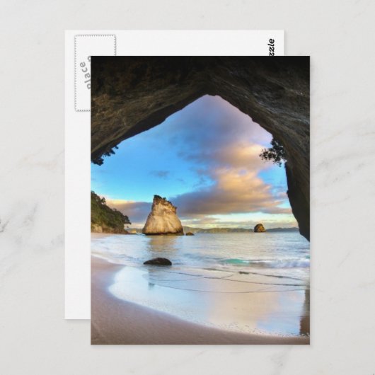 ビーチの美しい海の石のアーチの形成 ポストカード (正面/裏面)