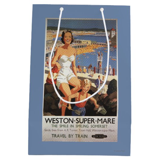 ビーチの鉄道ポスターの母及び息子 ミディアムペーパーバッグ (裏面)