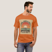 ビーチの雰囲気 夕焼けの友情 目標 Tシャツ (正面フル)