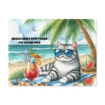 ビーチの髪の毛は気にしない猫のポストカード
