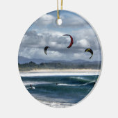 ビーチのKitesurfing セラミックオーナメント (左)