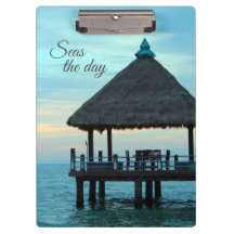 ビーチのTiki小屋