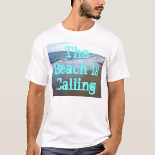 ビーチは海の夏のビーチのTシャツを呼んでいます Tシャツ