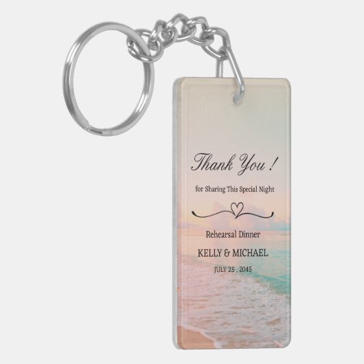 ビーチをテーマにしたリハーサルディナーの贈り物 キーホルダー (正面左)