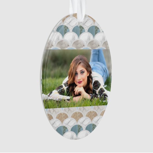 ビーチアクアブルーホワイトマーブルパステルマーメイドはかりで測 オーナメント (正面)