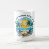 ビーチエスケープ：2つの椅子、1つの夢 コーヒーマグカップ (中央)