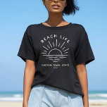 ビーチカスタムライフサンセットミニマルモダンリストボホ Tシャツ<br><div class="desc">ボホビーチビベス！私たち運のtシャツと町の日の入った魔法ユニーク。カスタムモダンビーチ休暇に最適。🌅👜 #BeachLifeStyle #BohoChic</div>