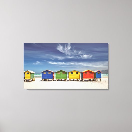 ビーチカラフルハウス | Muizenberg，南アフリカ キャンバスプリント (正面)