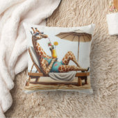 ビーチキリンがカクテルを飲む クッション (ブランケット)