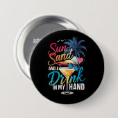 ビーチクルーズで太陽の光を浴び、海辺でリラックス、飲み物を手に 缶バッジ (正面&裏面)