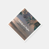 ビーチサンセットとパームライトデスティネーションウェディング スタンダードカクテルナプキン (角)