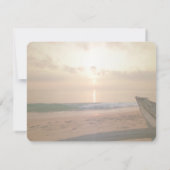 ビーチサンセットウェディング,リハーサルディナーでの眼鏡と車 招待状 (裏面)