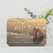 ビーチサンセット、ストリングライト、シーシェル 出欠連絡お願いします 招待状 (スタンド正面)