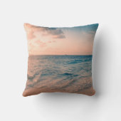 ビーチサンセット，砂，海，空 クッション (裏面)