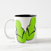 ビーチサンダルのビーチのマグ ツートーンマグカップ (左)