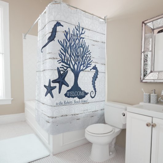 ビーチショアネイビーブルーファミリーネームシーホースコーラル シャワーカーテン (インサイチュ)