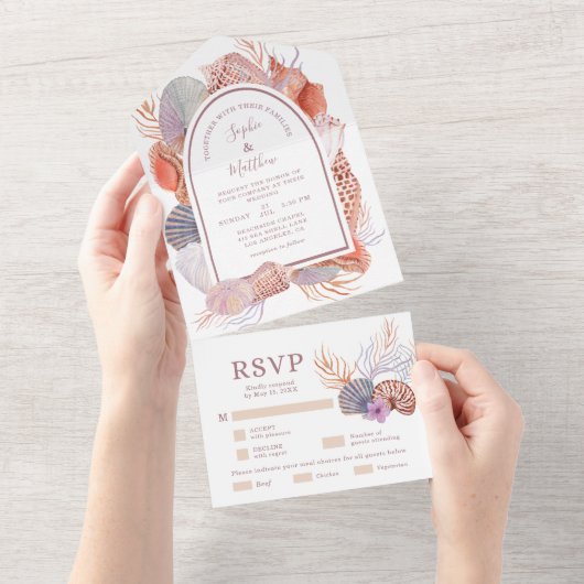 ビーチシーシェルズウォーターカラーコースタルシ結婚ックのアル オールインワン招待状 (貼ってはがせる)