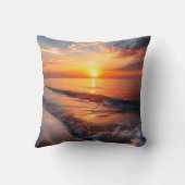 ビーチシーン、太陽が地平線に沈む クッション (裏面)