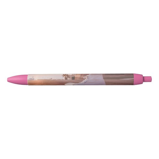 ビーチスケートで滑る 黒ボールペン (正面)