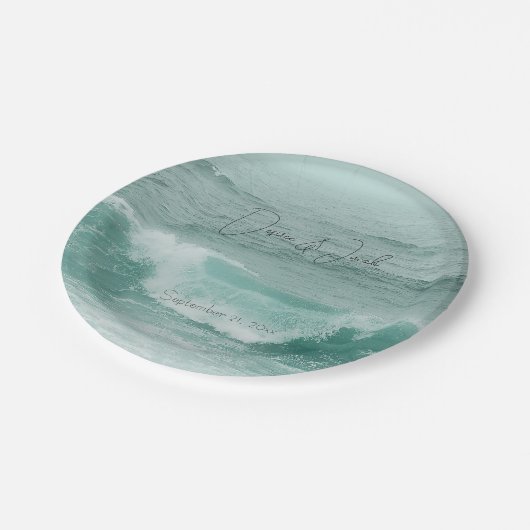 ビーチティール(緑がかった色)白航海の海波 ペーパープレート (アングル)