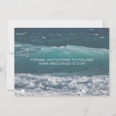 ビーチテーマ日付の写真の結婚保存 招待状 (裏面)