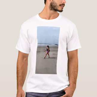ビーチハイキングガールTシャツ Tシャツ