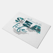 ビーチハウスアクアブルーシーライフタイポグラフィへようこそ ドアマット (アングル)