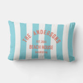 ビーチハウス名前をカスタムするブルーカバナストライプホテル アウトドアクッション (裏面)