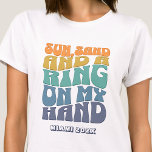 ビーチバチェロレッテグルーヴィレトロビーチブライド Tシャツ<br><div class="desc">このビーチのバチェロレッテTシャツで今後のバチェロレッテ素晴らしにスプラッシュパーソナライズされたを作ろう。あなたは祝はバッハ旅行でも、女子の休暇でも、友達の休日でも最高の、このビーチのバチェロレッテのTシャツはあなたの忘れられない休暇に完璧に追加されカスタムる。名前をカスタムする、場所、および文字オプションを使用して、バチェロレッテの服装に個人touchを追加する。お想像スポーツの客様の特別なイベントを記念して独自にデザインされた上品なtシャツミニマルとレトロなデザインは、ビーチの思い出が消えた後に長い間大切にするシックでタイムレスな外観を保証する。レトロなデザインのエッセンスを取り込み、服の心地よいを楽モダンしむ。このヴィンテージインスパイアシャツは両方の世界を楽に最高の混合させる。太陽に浸されたビーチからナイトライフまで鮮やか、これらのシャツはスタイルと心地よいの典型である。理想的なバチェロレッテを探す？もう見ろ！このカスタムTシャツはスタイルで分隊を団結させるだけでなく、忘れられないパーティーの好意と同じくらい二重に。あなたの女の子はあなたのビーチのバチェロレッテ冒険からこれらの記念品を崇拝し、笑いの思い出を思い出させ、結合、そして無限のおもしろいを共有した。この気にバチェロレッテは、ビーチサイドの脱進機に耐えるように作られている。この高品質生地は、海岸の日当たりの良い日のために軽量で通気性を維持しながら永続的なキープサクを確保する。あなたは波や踊りでカクテルを飲むかどうかは遠くに、このカスタムTシャツは、あなたのバチェロレッテの贅沢のあらゆる瞬間のための完璧なアンサンブルである。touchパーソナライズされたとシックなデザインは、忘れられない旅の本質を捉えるInstagramの価値のある写真のために作る。このビーチバチェロレッテTシャツで頭を回し、永続的な思い出を作るカスタム準備をしなさい。詳細を通して個性を輝かせパーソナライズされた、レトロなビーチサイドのお祝いの魔法に楽しめインスパイアる。今すぐ買い物し、あなたのバチェロレッテを覚えるイベントにする！</div>