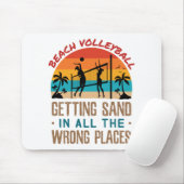 ビーチバレーボールが砂を降り懸ける場所 マウスパッド (マウス)