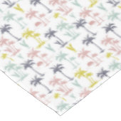 ビーチパターンによるパステル調のヤシの木 テーブルクロス (アングル)