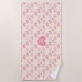 ビーチパーソナライズされたタオル赤ちゃんガールゾーンズピンク ビーチタオル (正面)