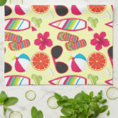 ビーチパーティービーチサンダルサングラスビーチボールイエロー キッチンタオル (折り畳み)