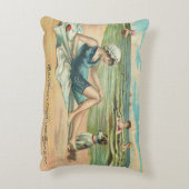 ビーチビクトリアンスイムガール海サマーバケーション アクセントクッション (裏面(縦))