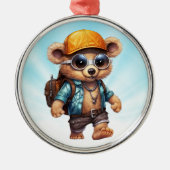 ビーチビーベアで晴れた冒険 – おもしろい準備 メタルオーナメント (正面)
