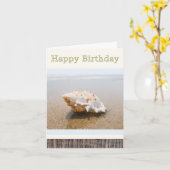 ビーチフォトのホラガイ貝殻の誕生日カード カード (黄色い花)